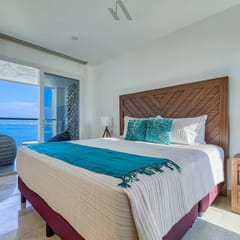 Harbor 171 North Tower 810