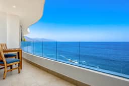 Blue Horizon 401bis at Residences
