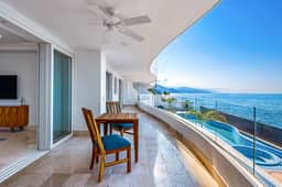 Blue Horizon 201 at Residences