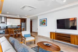 Blue Horizon 601 at Residences
