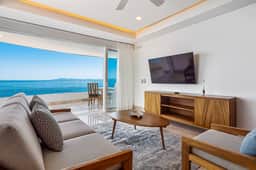 Blue Horizon 604 at Residences