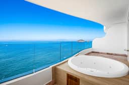 Blue Horizon 1103 at Residences