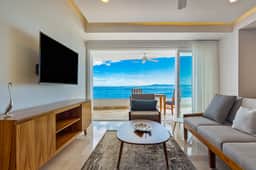 Blue Horizon 302 at Residences
