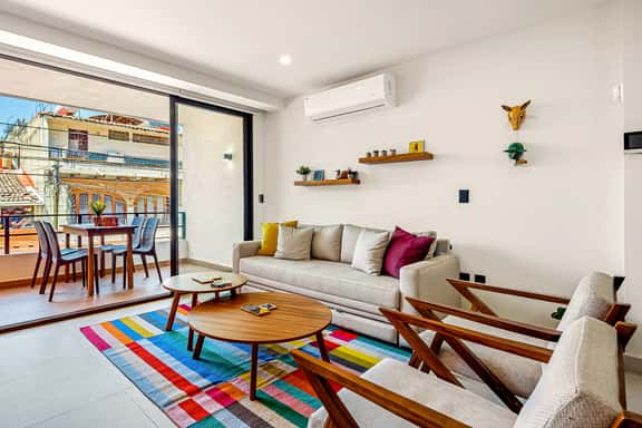 Serenity Condos # 201 - Imagen 1