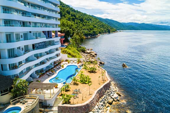 Blue Horizon 801 at Residences - Image 1