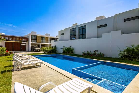 Porto Residencial #2 Coastal Comfort Haven - Image 1