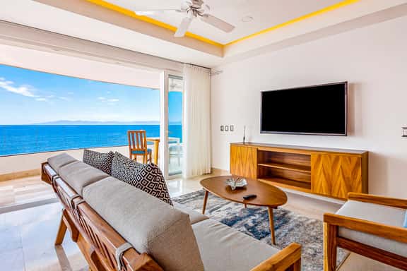 Blue Horizon 304 at Residences - Image 1
