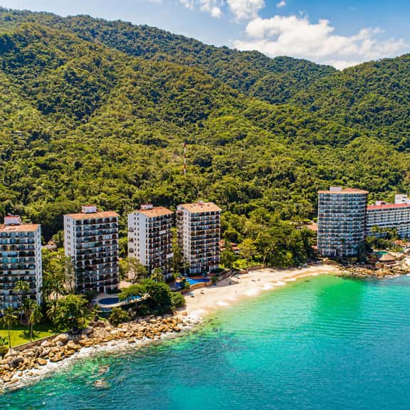 Playas Gemelas Framboyan 803A - Image 1