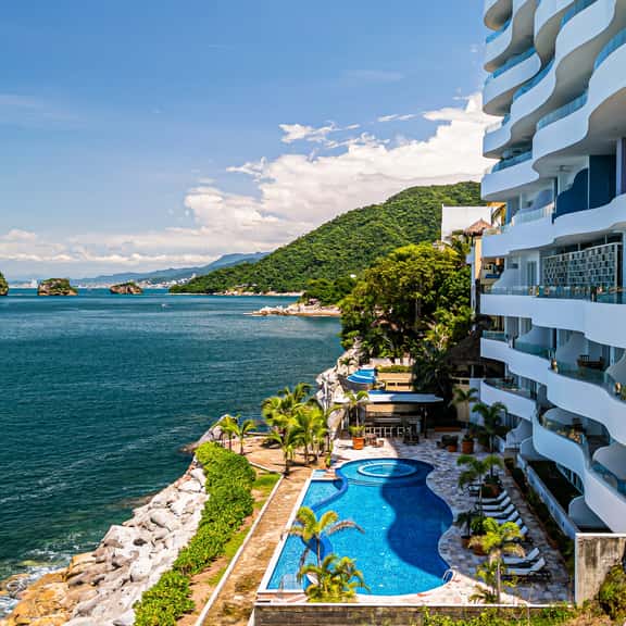Blue Horizon 1102 at Residences - Image 1