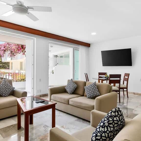Grand Miramar B205 - Image 1