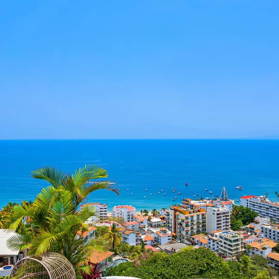 Penthouse Gardenias - Image 1