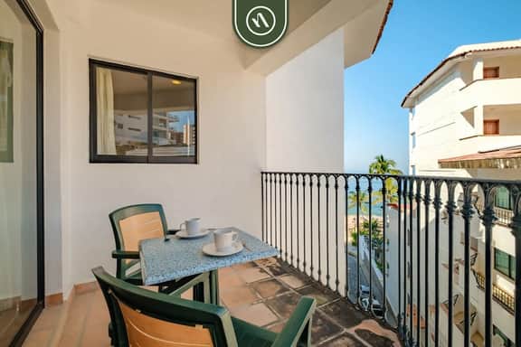 One Beach Street 307 B