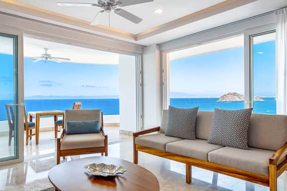 Blue Horizon 801 at Residences