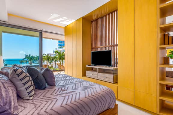 Aria Ocean Condo, # 403 T3