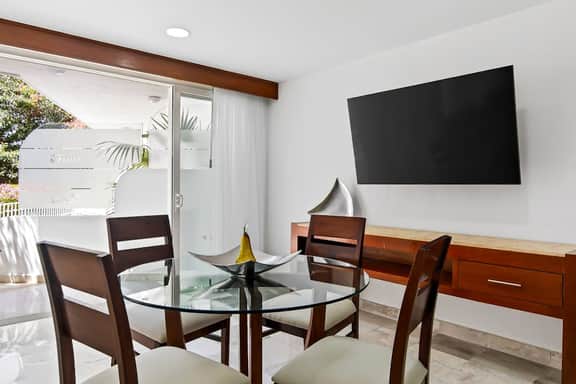 Grand Miramar B105
