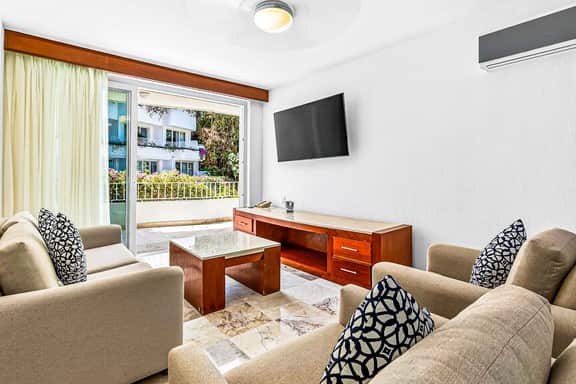 Grand Miramar B104