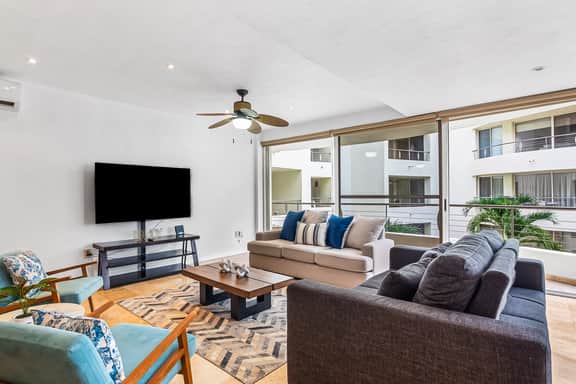 Nitta Condo # 203