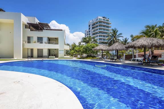 Nitta Condo 301