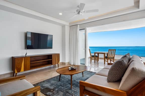 Blue Horizon 601 at Residences