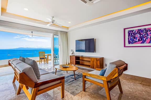 Blue Horizon 804 at Residences