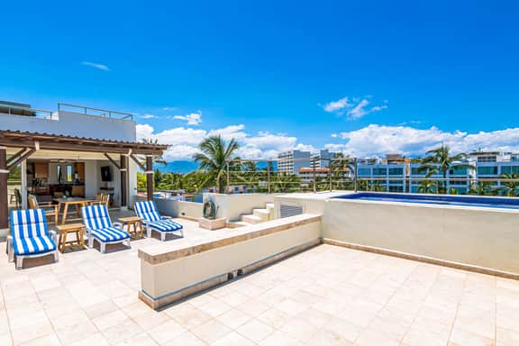 Nitta Condo # 408 Penthouse