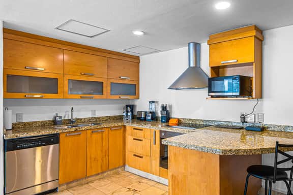 Nitta Condo 303