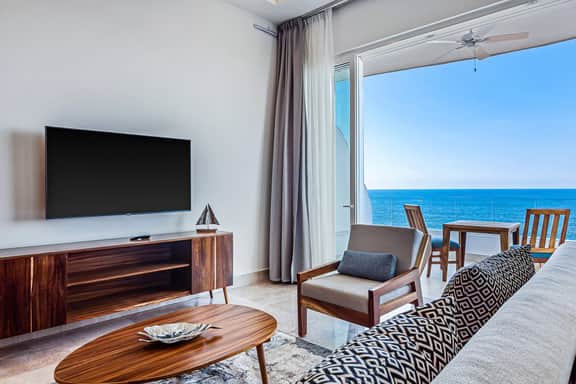 Blue Horizon 401 at Residences
