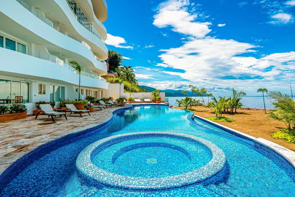 Blue Horizon 701 at Residences