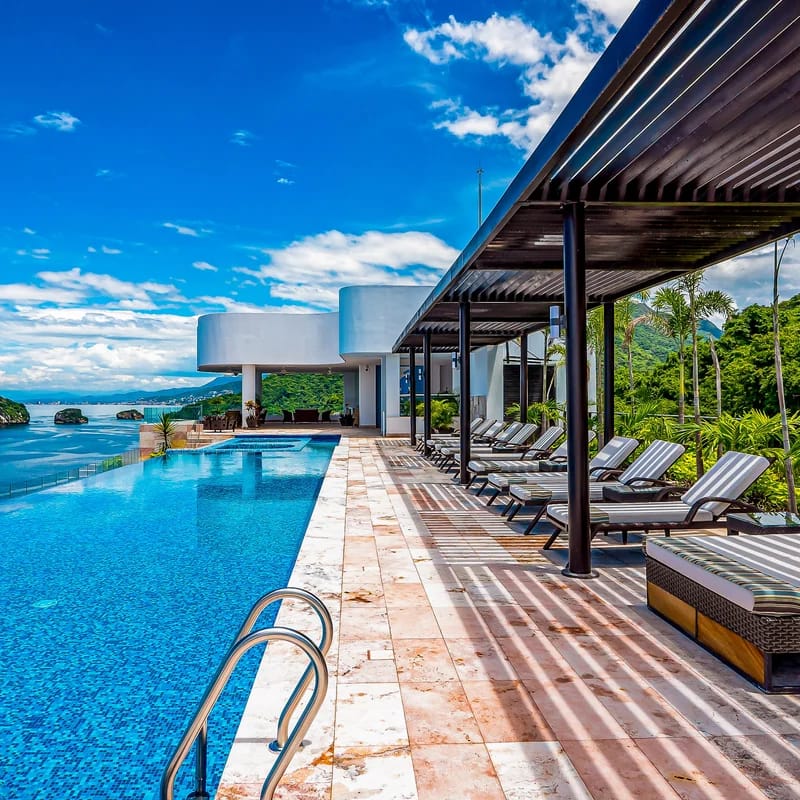 Blue Horizon 804 at Residences