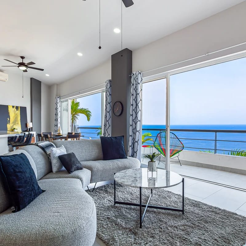 Penthouse Gardenias